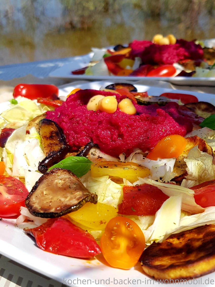 Salat mit Grillgemüse und Rote Beete Hummus1 › kochen-und-backen-im ... Salat mit Grillgemüse und Rote Beete Hummus1 › kochen-und-backen-im ...