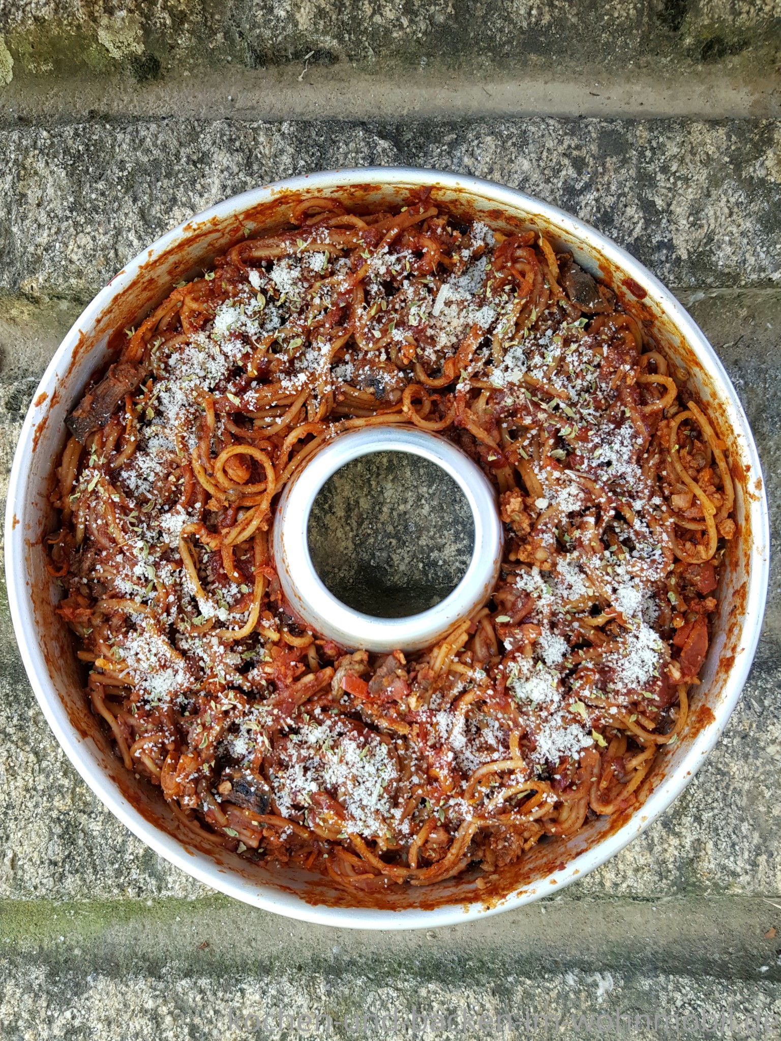 Spaghetti Bolognese aus dem OMNIA Backofen (3) › kochen-und-backen-im ...