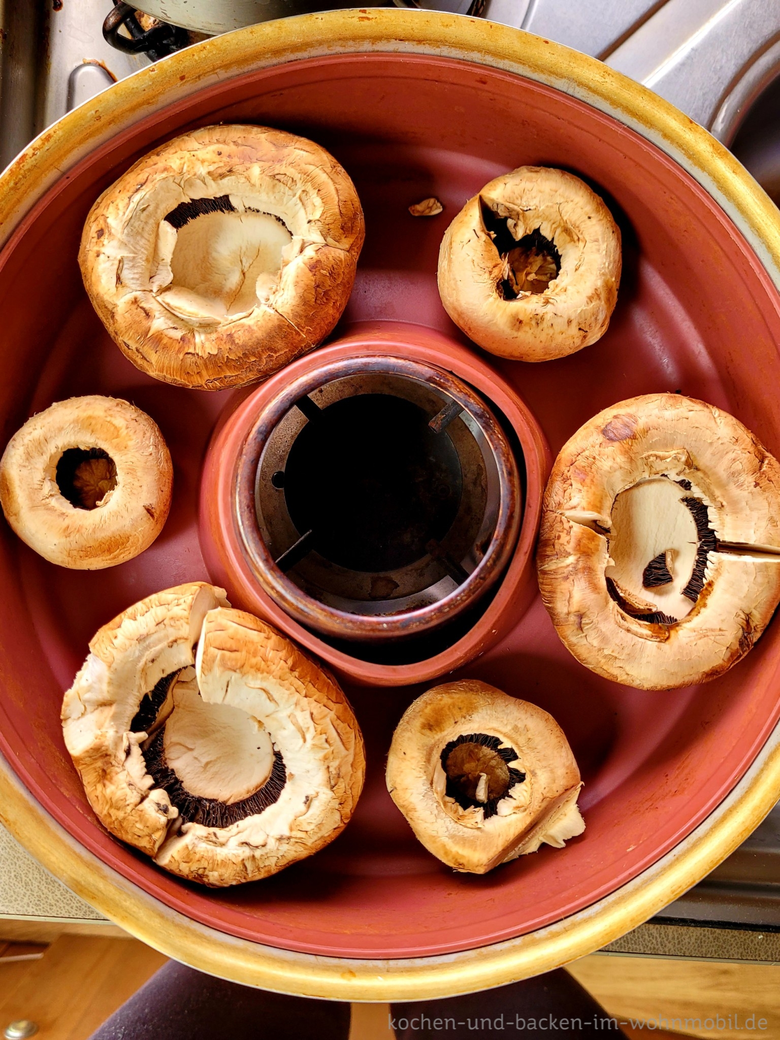 gefüllte Champignons aus dem OMNIA Backofen (4) › kochen-und-backen-im ...