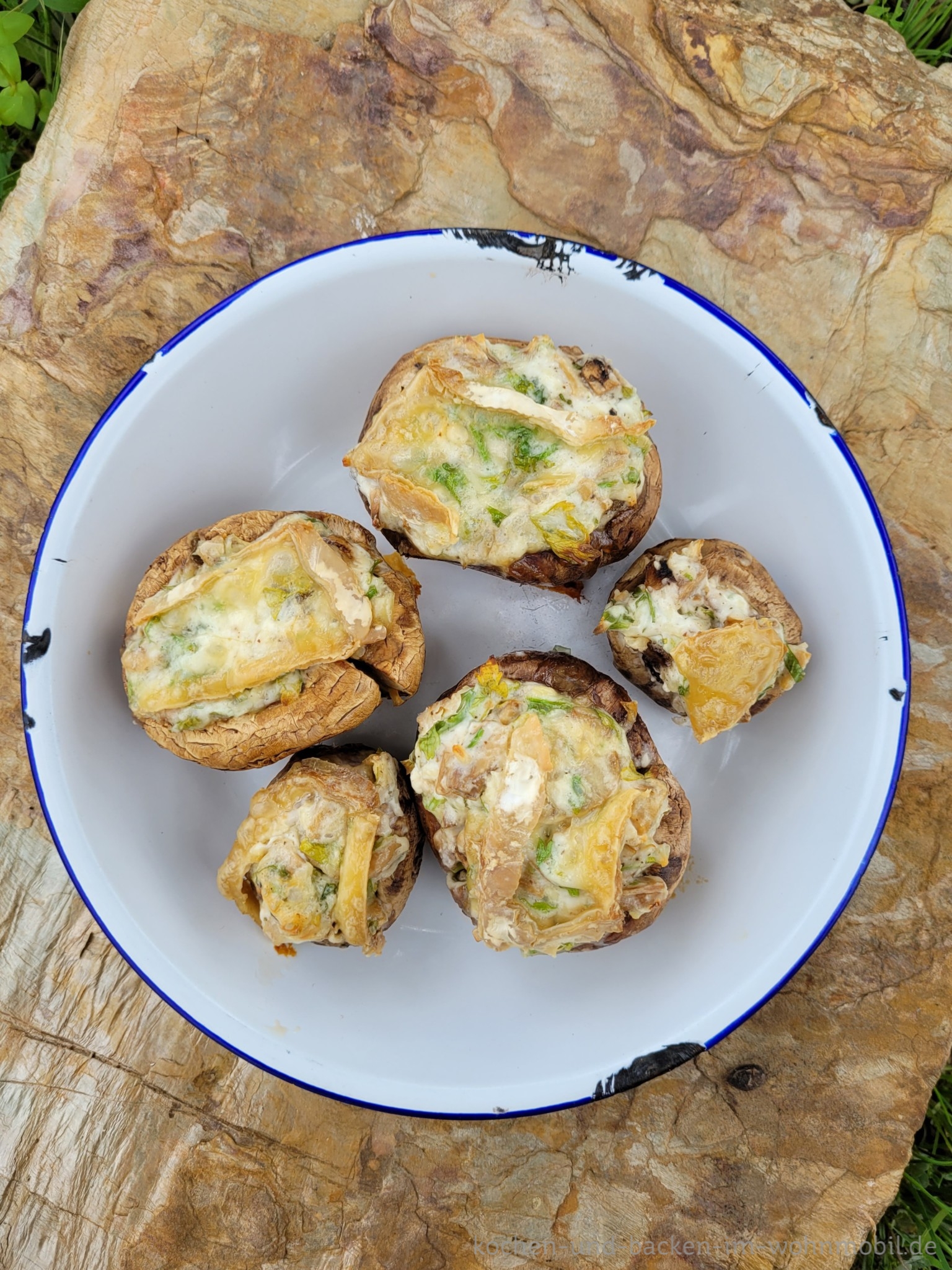 gefüllte Champignons aus dem OMNIA Backofen (6) › kochen-und-backen-im ...